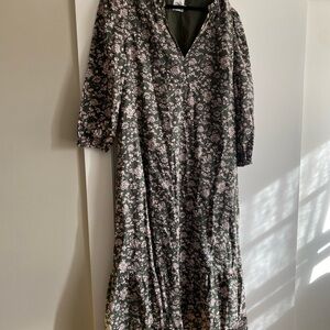 Green dress with 3/4 Sleeves. The nines by hatch